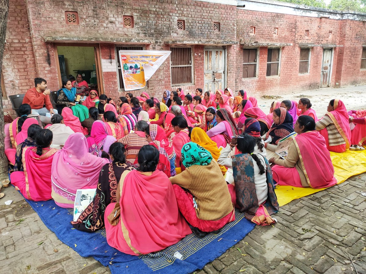 PoshanE's tweet photo. Block level ILA training conducted in Badhpura block, Etawah District by CDPO Mr Uttam Kumar and SBP Nishant Shekhar #POSHANAbhiyaan #TINI #SwasthBharatPrerak #icds #mwcd #UP #childdevelopment #Tatatrust
 #Etawah #Swastbharat #stanpan #ILA #Nutrition #Childcare #workshop https://t.co/bKFNRw4WgV