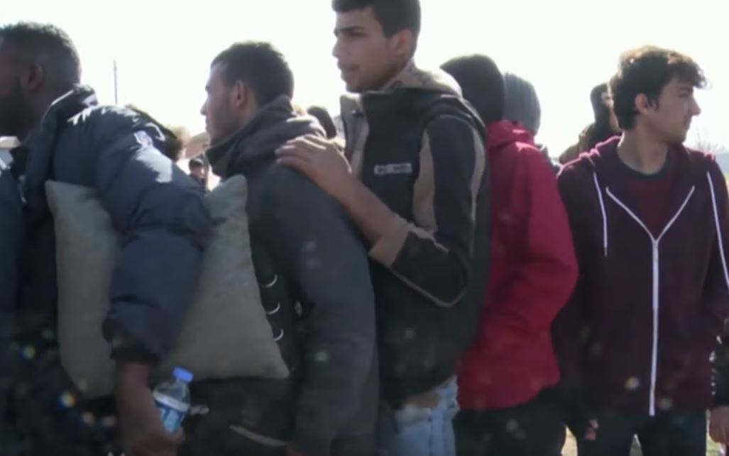 Un dramma #umanitario si sta consumando al #confine fra #Turchia e #Grecia. Risparmiate almeno i tanti #bambini, l’appello delle #missionarie #scalabriniane.
#6marzo #suore @MScalabriniane #migranti #guerra #violenza 
ceinews.it/?p=26201