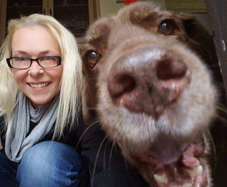 bookouture's tweet photo. Do you have an unbreakable bond with your dog? We'd love to hear #yourstory and see pictures of your furry friends! Here is one of our publicists, @nholten40 with her chocolate Labrador Buster. Buster is no longer with her but left an incredible imprint on her heart.
#ADogsHope https://t.co/usiDSFIraP