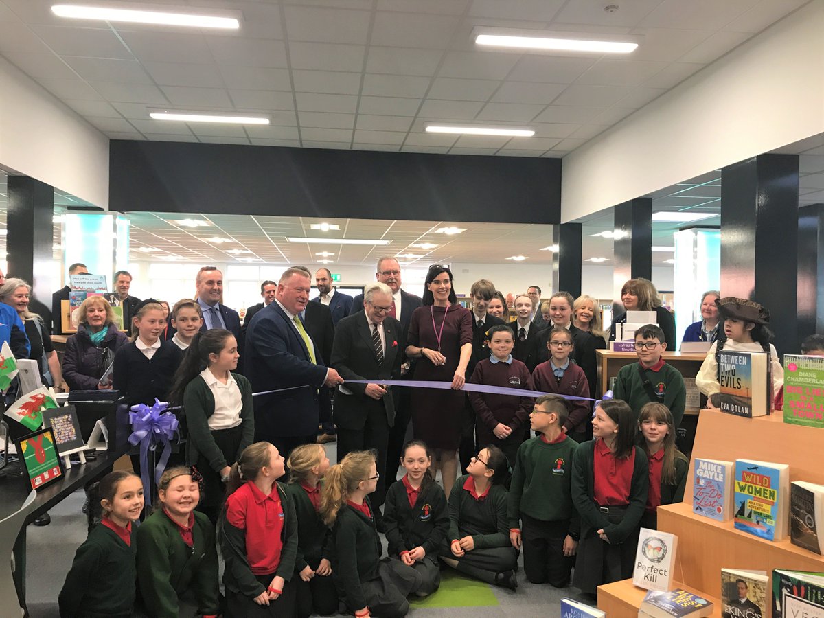 aura_wales's tweet photo. Thank you to everyone who joined us yesterday for the official launch of the newly refurbished Flint Library and Wellbeing Hub!
So wonderful to see so many people from the community coming together to celebrate our library service! 📖
#ThankYou #AuraLibraries #WellbeingWithAura https://t.co/0yYHpst1vf