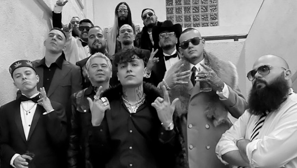 LaBandaBaston's tweet photo. Gangsta shit https://t.co/9PHfB8g5Zt