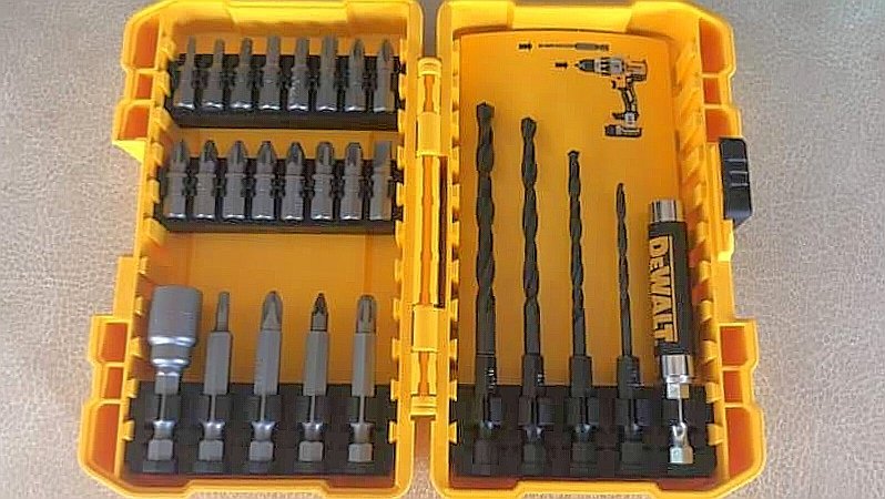 Band of Builders (@bandofbuilders) on Twitter photo #FridayFreebie is back! We're giving away this handy DeWalt set to one of you lucky BoBs, all you need to do is LIKE and RT this post. Over 18s only, UK Mainland, one winner drawn at random on 31.3.20. Good Luck!
#freebies #freebiefriday #FridayFreebie is back! We're giving away this handy DeWalt set to one of you lucky BoBs, all you need to do is LIKE and RT this post. Over 18s only, UK Mainland, one winner drawn at random on 31.3.20. Good Luck!
#freebies #freebiefriday
