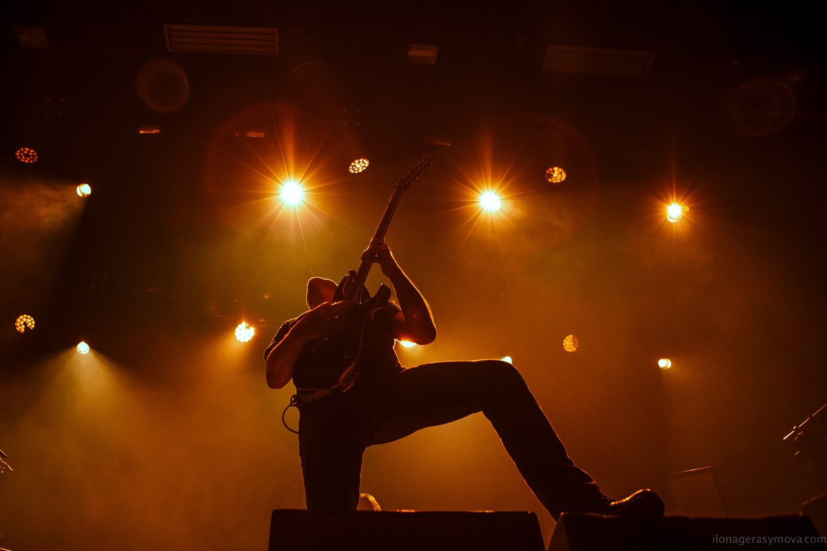 Soilwork's tweet photo. We have new music coming for you next week! 😱

📸: @IlonaGerasymova #soilwork #thefeverishtrinity https://t.co/F8WUMjBXJe