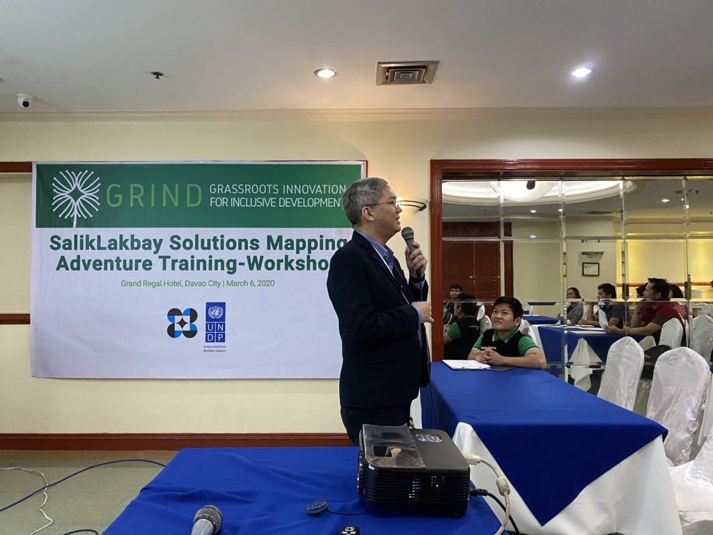 chimp_rex's tweet photo. #ATM Conducting the first #SalikLakbay #SolutionsMapping training workshop with #DOSTXI in Davao. 35 field researchers, academics and CSOs attended the workshop and will form part of the seminal group to promote #grassrootsinnovation in the Philippines.
#GRIND #UNDPPH https://t.co/f5daBKVYXo