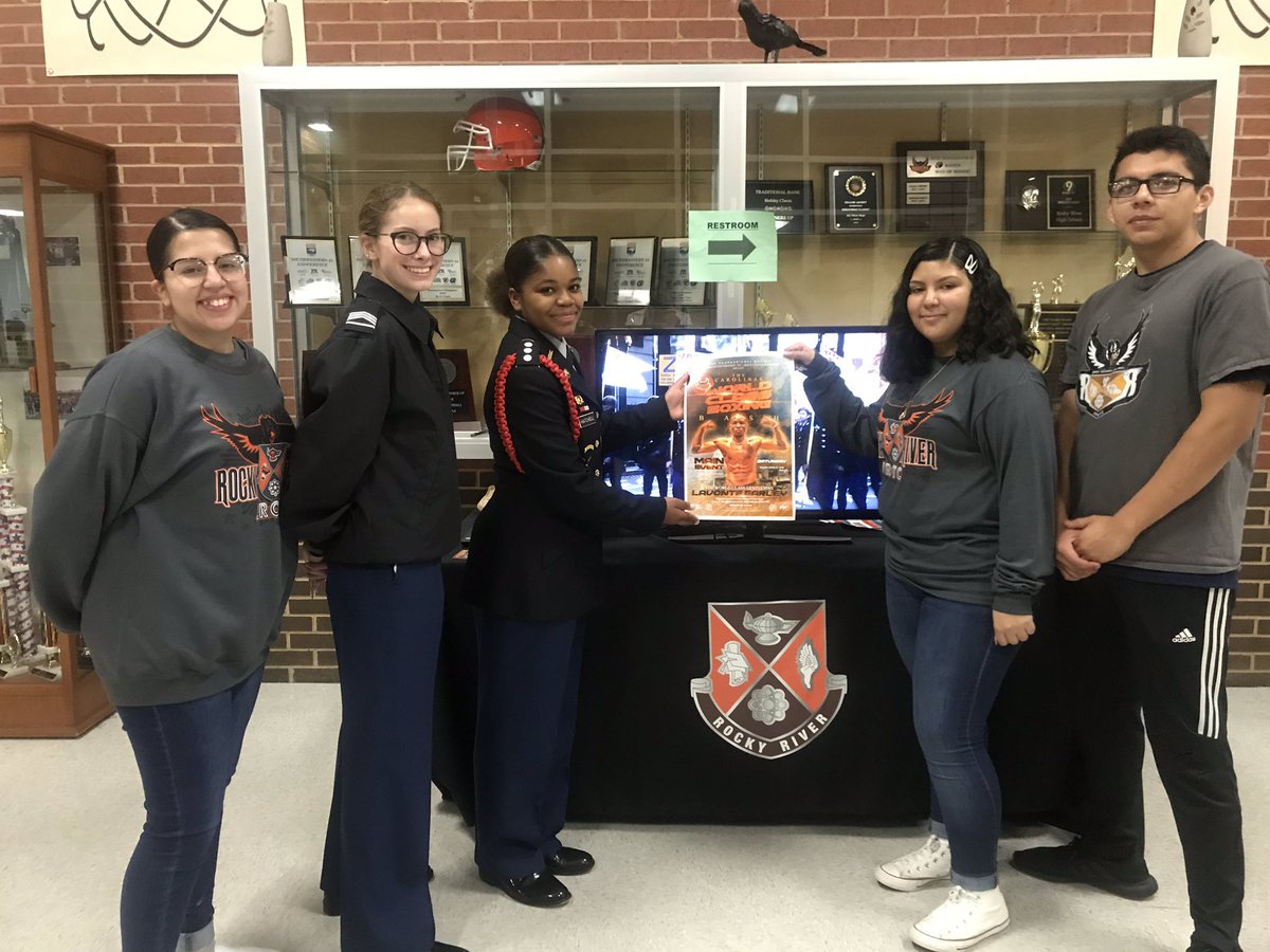 LavonteEarley's tweet photo. Students are EXCITED about the “World Class Boxing Bash” @ #TheRock #LiveProBoxing #March28 #WorldClassBoxingBash https://t.co/K2uDCC4iHT