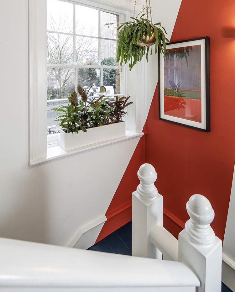 We recently refurbished our Angel320 Grade 2 listed building, which hosts a range of private office spaces. From modern colourful block painted stairwells to hanging plants 🌱 everywhere we certainly brightened the place up 🌈 🌈 🌈