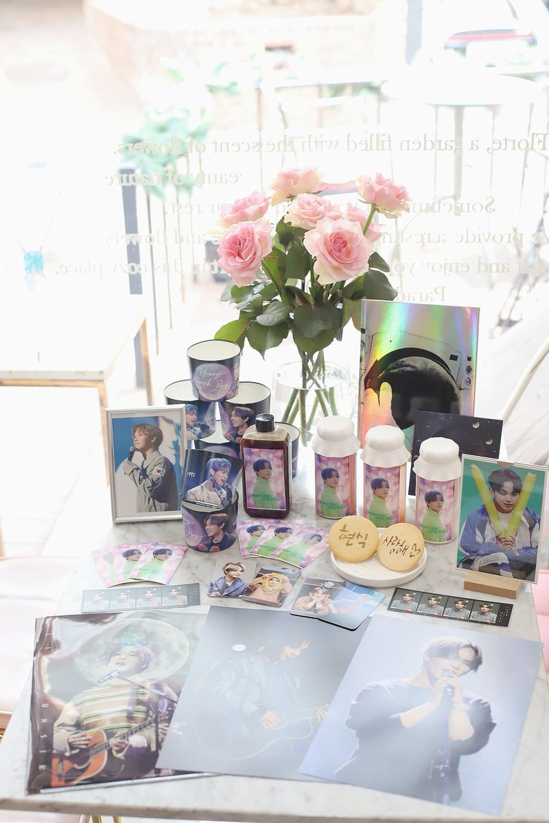 lovinherflower's tweet photo. 𝙇𝙤𝙫𝙞𝙣𝙝𝙚𝙧 𝙀𝙫𝙚𝙣𝙩
𝗕𝗧𝗢𝗕 𝗦𝗜𝗞'𝗦 𝗕-𝗗𝗔𝗬 𝗘𝗩𝗘𝗡𝗧

🗓 03/06(Fri)~03/09(Mon)
🕘 𝟭𝟬:𝟬𝟬~𝟮𝟭:𝟬𝟬

𝐏𝐫𝐞𝐬𝐞𝐧𝐭𝐞𝐝 𝐛𝐲
@Crescent_Sik

스페셜메뉴 📋사진참조

#우리에게_봄처럼_따스히_다가온_너
#우주에서_노래하는_그날까지_널_응원해
#우리가_계속_너를_비춰줄게 https://t.co/qbzZ6N0D5a