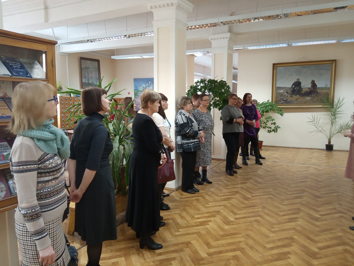 libraryOSTU's tweet photo. Фотоотчет с открытия выставки «Дамские секретики». https://t.co/wF6kldnOCR