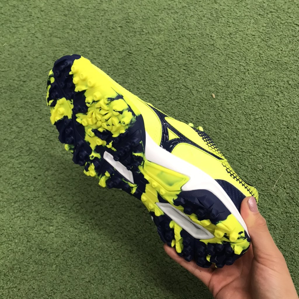 スポーツスタジアムソブエ ハンドボール Twitterissa ミズノのアウトシューズ 入荷しました 裏までオシャレ Handball ハンドボール Mizuno ミズノ アウトシューズ 外用 ハンドボールシューズ ソブエスポーツ