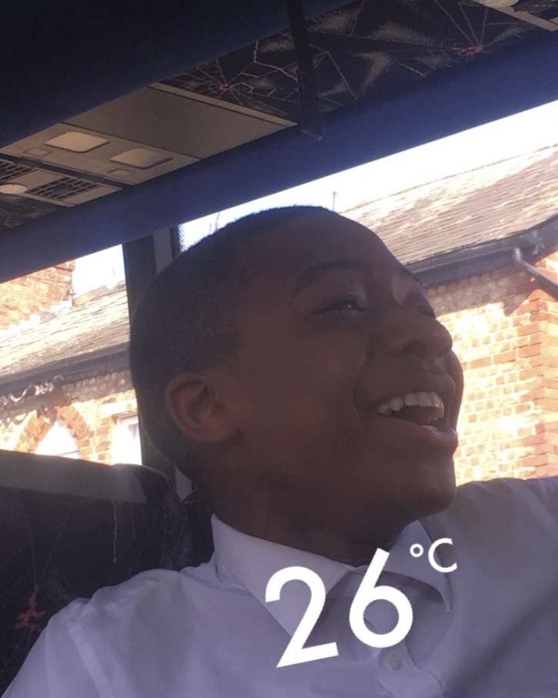 BigStyleFC's tweet photo. That Friday feeling 🤩😃😋 https://t.co/USk3hiTeXp