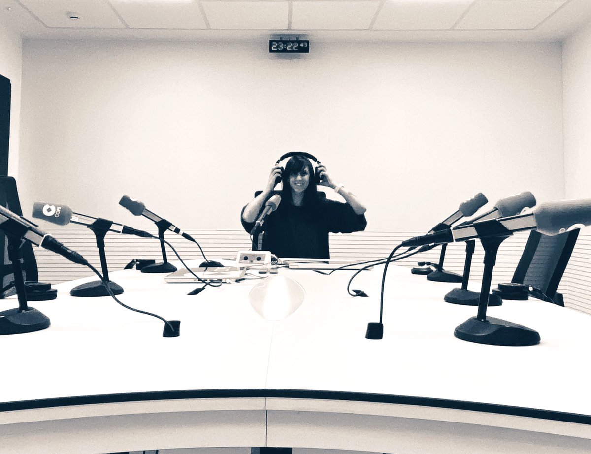 Belen_Montes_'s tweet photo. 🔴#ATENCIÓN Nuevo #PODCAST de #TIEMPOSMODERNOS con🎧

@bangoomusic 
@arde_bogota 
@ConexionVa
@muwi_fest y @LEONBENAVENTE 
#MUGACU y @xoellopez 
@LowFestival 
@planeta_sound y @sidonie_ 
@PremiosMIN 
@misscaffeina 
@tremendajauria 💜💪🏻

PINCHA AQUÍ👉 https://t.co/W4N7A7JCj1 💥 https://t.co/dmNIBC8TzB