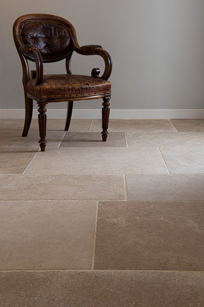 WHFlagstones's tweet photo. Old Tuscany is available in a mixture of different finishes, and sizes, so you can create a totally individual stone floor for your home, depending upon your personal specifications. Contact us to find out more and to order a sample. https://t.co/BpDc1CaMZO

#flagstones #Tuscany https://t.co/ojwTuuBAzF