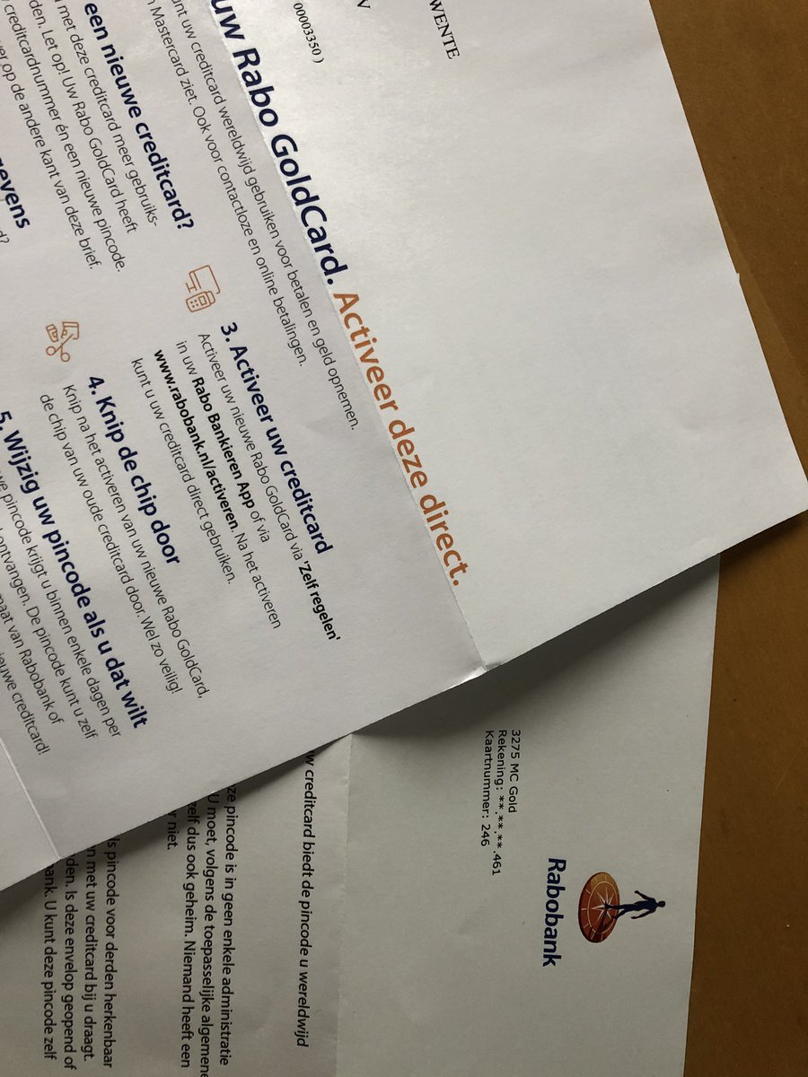 BeijkMaurice's tweet image. @Rabobank #Hoedan #NietSlim krijg ik mijn nieuwe creditcard en mijn nieuwe pincode tegelijk in de brievenbus. Gelukkig een betrouwbare bezorger en geen hengelaar.
Dit mag/kan toch niet voorkomen 😡 #Rabobank #Creditcard #Pincode #Dom #DikkeFoei