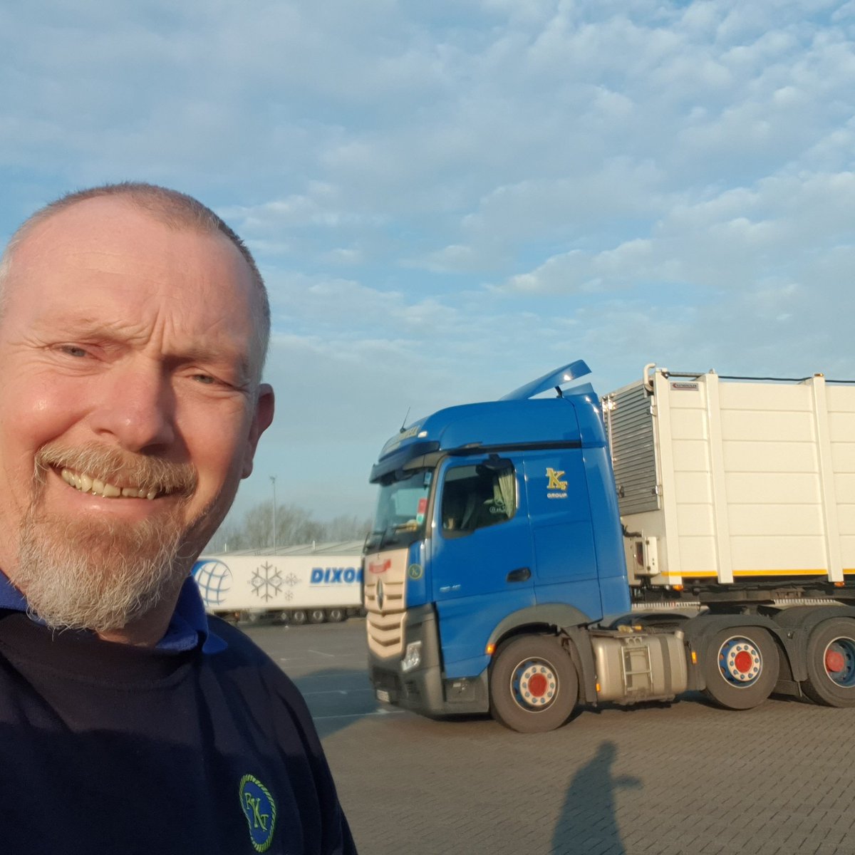 The Journey North continues, have a great day all 👍🏴󠁧󠁢󠁷󠁬󠁳󠁿 @CW_Commercials @MercedesTruckUK <a href="/RT_Keedwell/">R T Keedwell</a> 
#TruckerJenko #Roadlegends