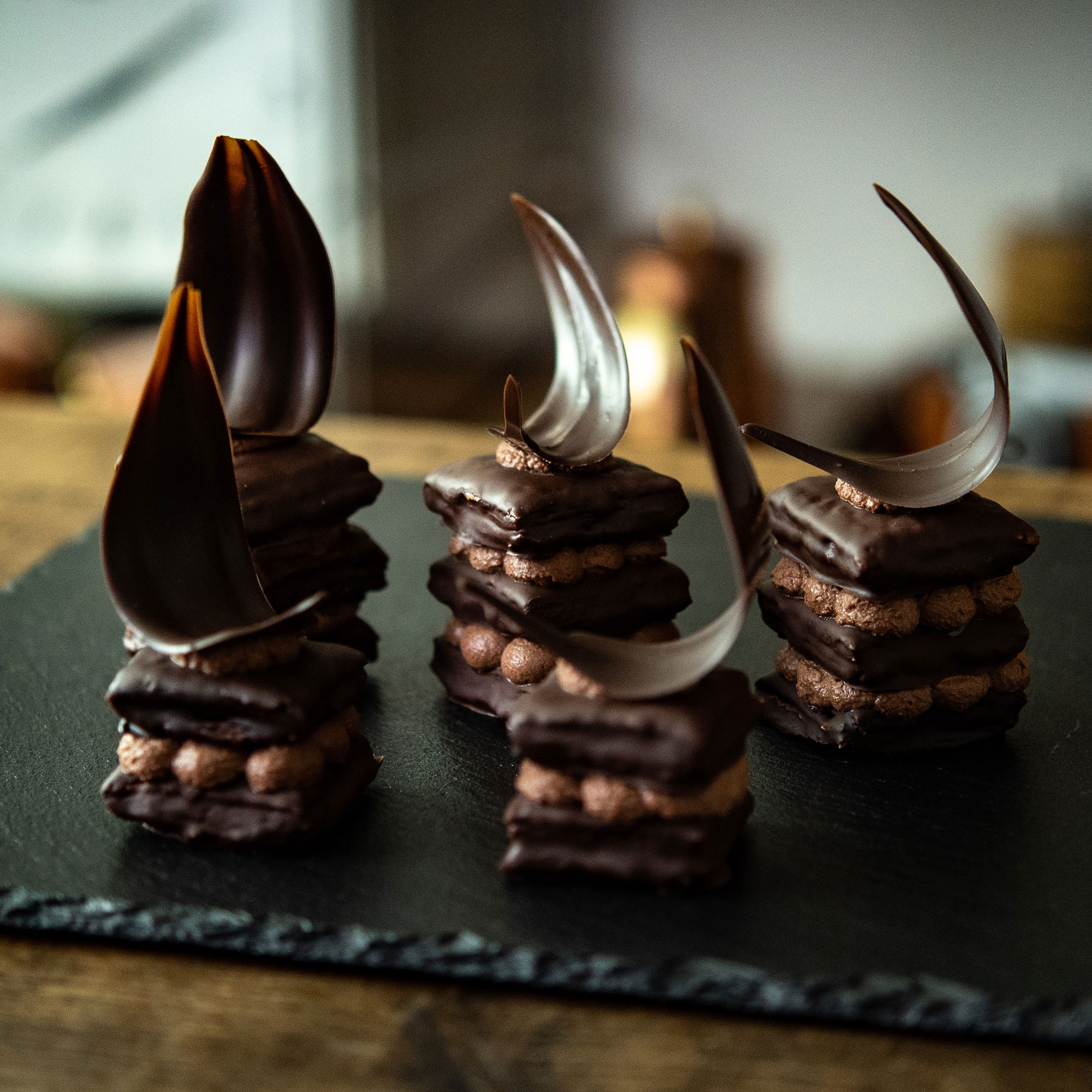 Twitter 上的 Chocolate Cacao チョコレートカカオ Seijin 本日18 30 プレミア公開 チャットで楽しみましょう 冷凍 パイシートでゴージャスなチョコの羽飾りをつけて 翔んでミルフィーユ Chocolate Millefeuille Youtube T Co Hme7icojgm Youtube Asmr