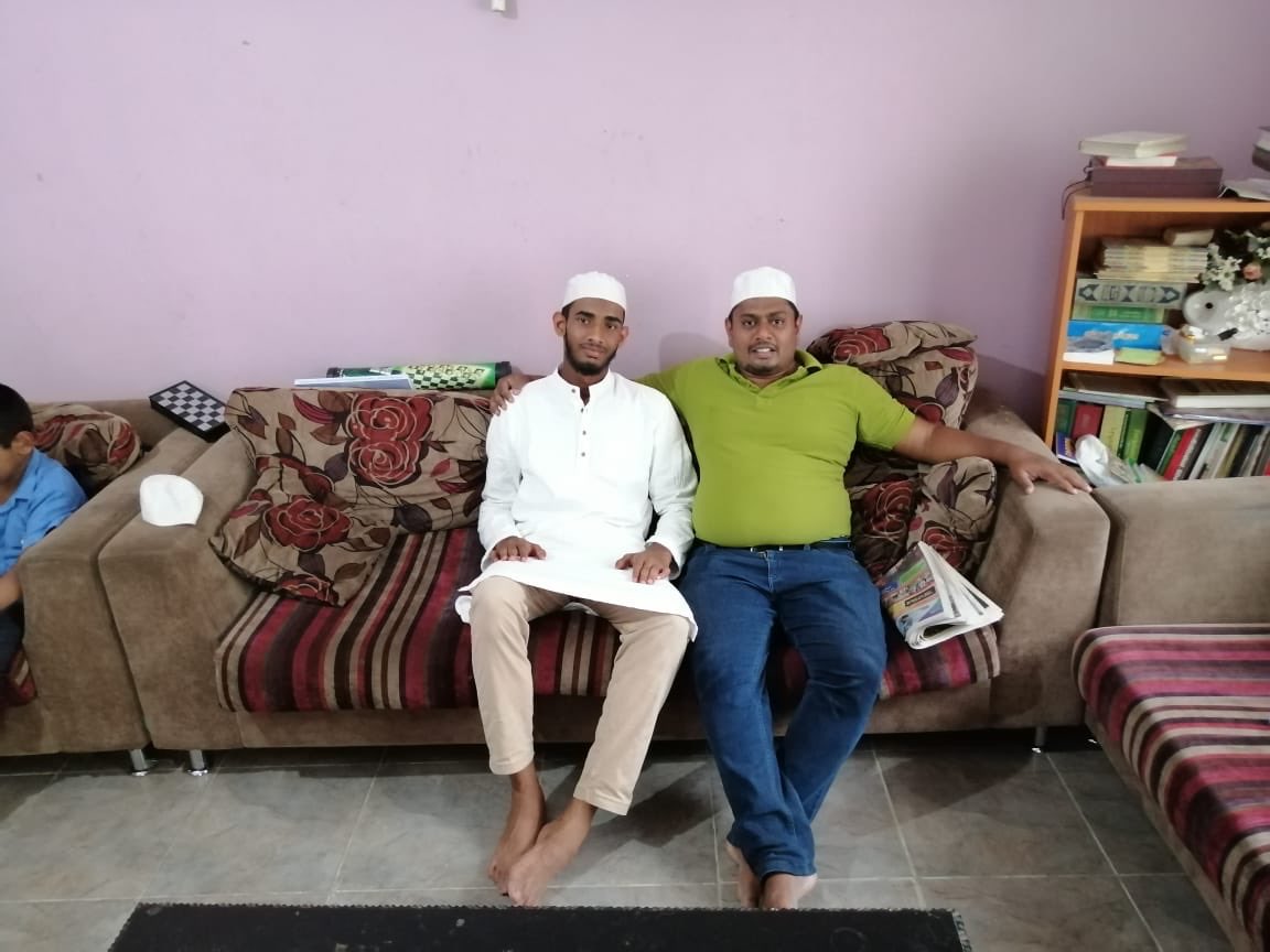 Risathac's tweet photo. My Friends #Ammar & #Santhos Fernado https://t.co/mWNVsX6Bxo
