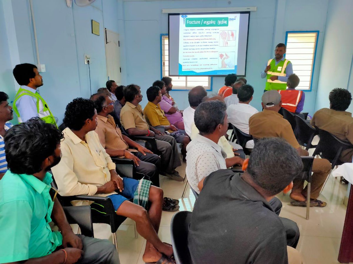 Dalmia_DBF's tweet photo. DBF trained 110 truckers across Dalmia Cement Plants in the Southern Region, under the #RecognisingPriorLearning project of #logisticssectorskillcouncil. DBF aims at covering maximum truckers across its geographical footprints. @NSDCINDIA @Logistics_MoC https://t.co/o6QECyq2c5