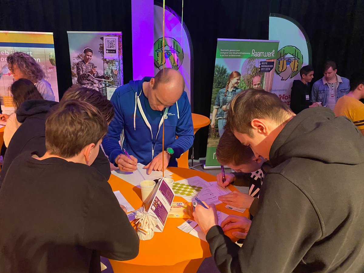 Afgelopen dinsdag maakten ruim 900 vmbo-leerlingen kennis met 100 bedrijven tijdens Haarlemmermeer on Stage. Ook wij waren aanwezig en spraken met veel enthousiastelingen. 32 leerlingen lopen op 19 maart een dagje met ons mee tijdens de Doe dag 💚💙!