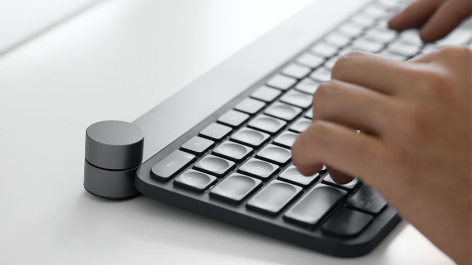 ragnarh's tweet photo. Traveling now to #ShareCamp2020 with Podcast and Video Equipment. I am subscribed now to #AdobeCreativeCloud,so no-brainer to also get #LogitechCraft Keyboard with dedicated creative input Dial . Stay tuned for review! @joelheile https://t.co/916WHmHAf9 https://t.co/EkvSqWZ69b
