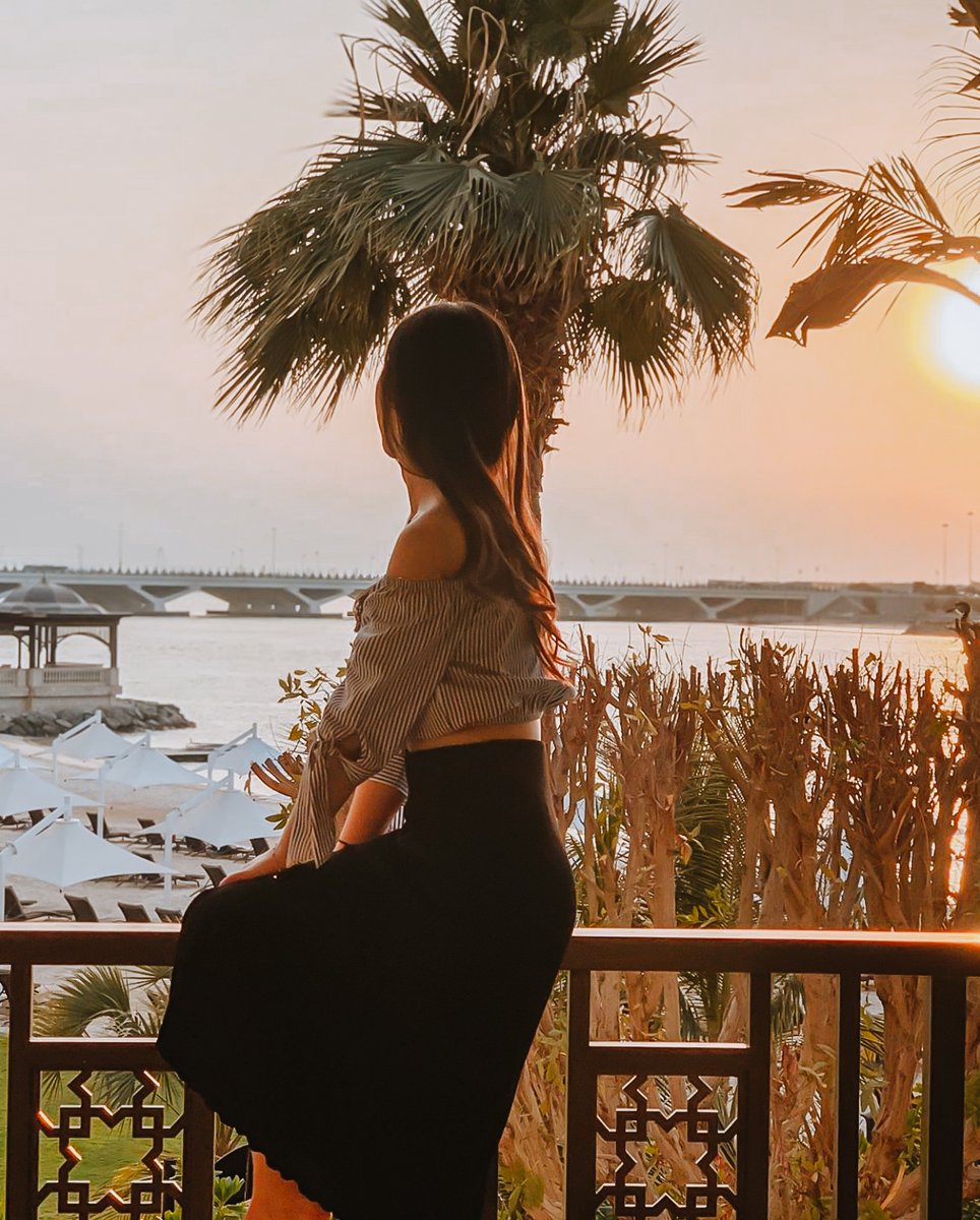 Catch spectacular sunset views from anywhere at Shangri-La Hotel, Qaryat Al Beri, Abu Dhabi.

📸 <a href="/inhye_p/">PARK IN HYE</a>

استغل لحظات الغروب في أي مكان في فندق شانغريلا ، قرية البري ، أبوظبي