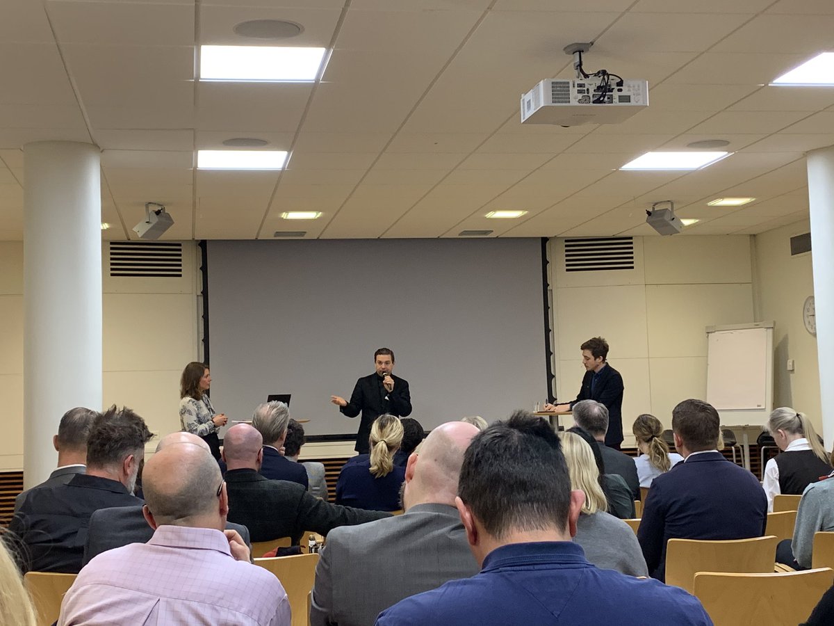teknikforetagen's tweet photo. Anna Jähnke, ordförande regionala utvecklingsnämnden @regionskane (@moderaterna) &amp; Jimmy Jansson, ordförande kommunstyrelsen i Eskilstuna (@socialdemokrat) om en gymnasieskola som tryggar arbetsmarknadens kompetensbehov. Under @Industriradet_:s seminarium. #utbpol https://t.co/MNFAQh4eNC