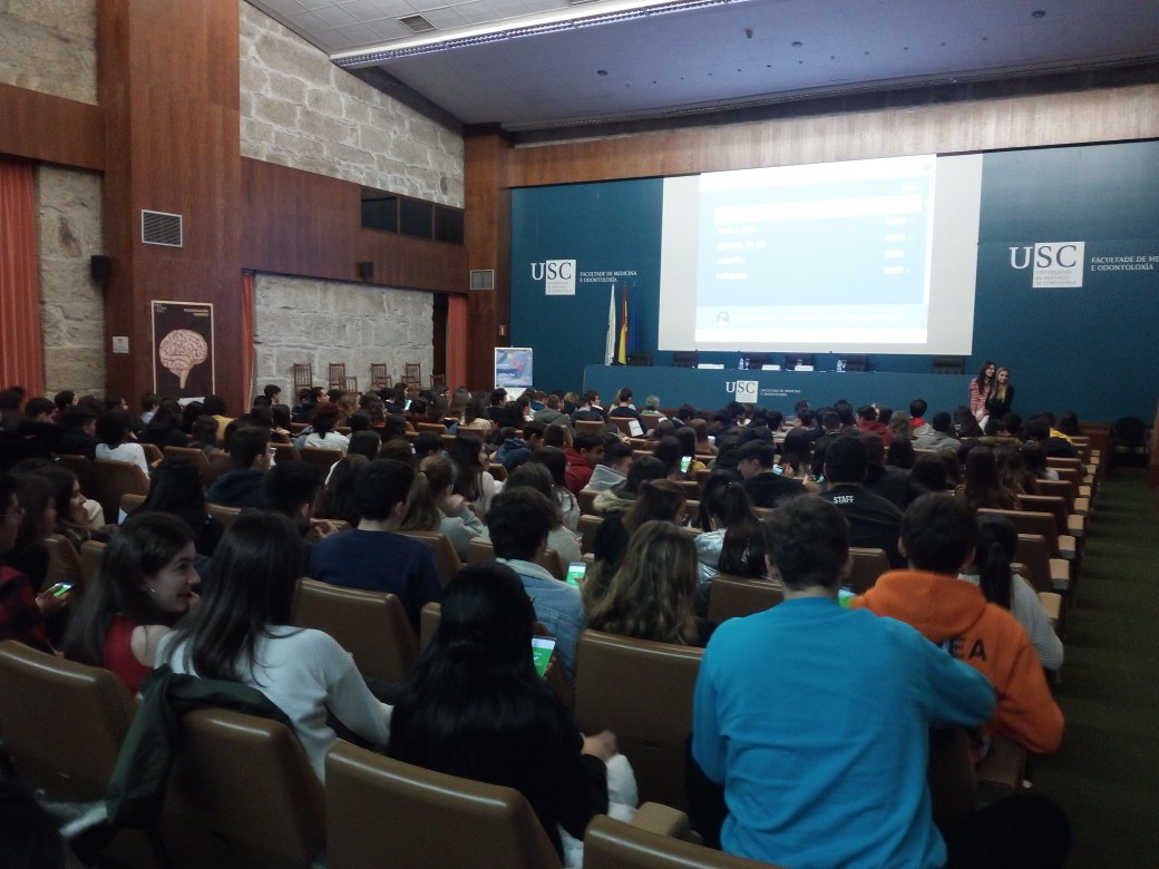 UnistemSantiago's tweet photo. Unistem Day 2020 ongoing! @UniversidadeUSC @cimususc https://t.co/0gHSlpip04