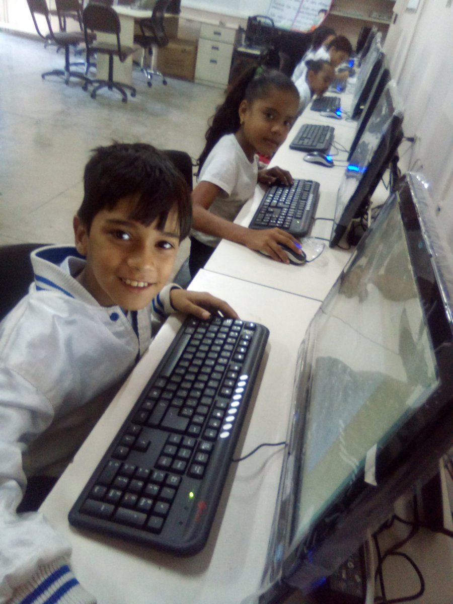 cbittapadepied1's tweet image. #05Marzo los niños y niñas de la UEN Tapa de Piedra practican la multiplicación uno de los pilares básicos de multitud de operaciones, usando la herramienta #TuxMath facilitando sus procesos de #EnseñanzaAprendizaje   en forma divertida @vane_prieto @jovalroga @ZEPortuguesa