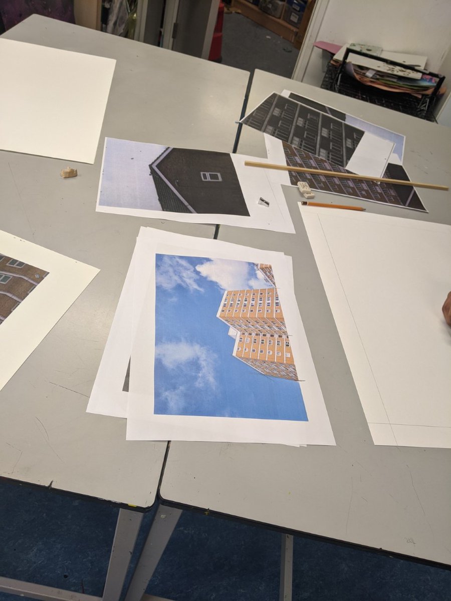TBAPOctagon's tweet photo. Great photos of the work professional artist Frank Laws is doing with our year 10 GCSE group https://t.co/GrSJIy8eJ0