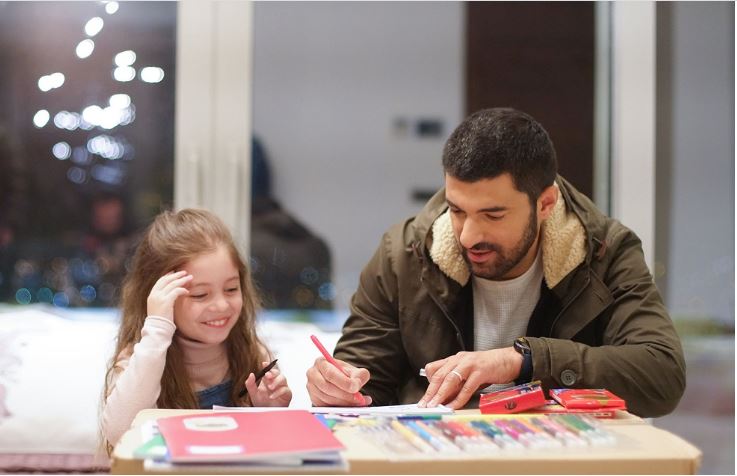 TvDunyasii's tweet photo. Engin Akyürek &amp; Beren Gençalp #SefirinKızı https://t.co/JWHj60FS0p