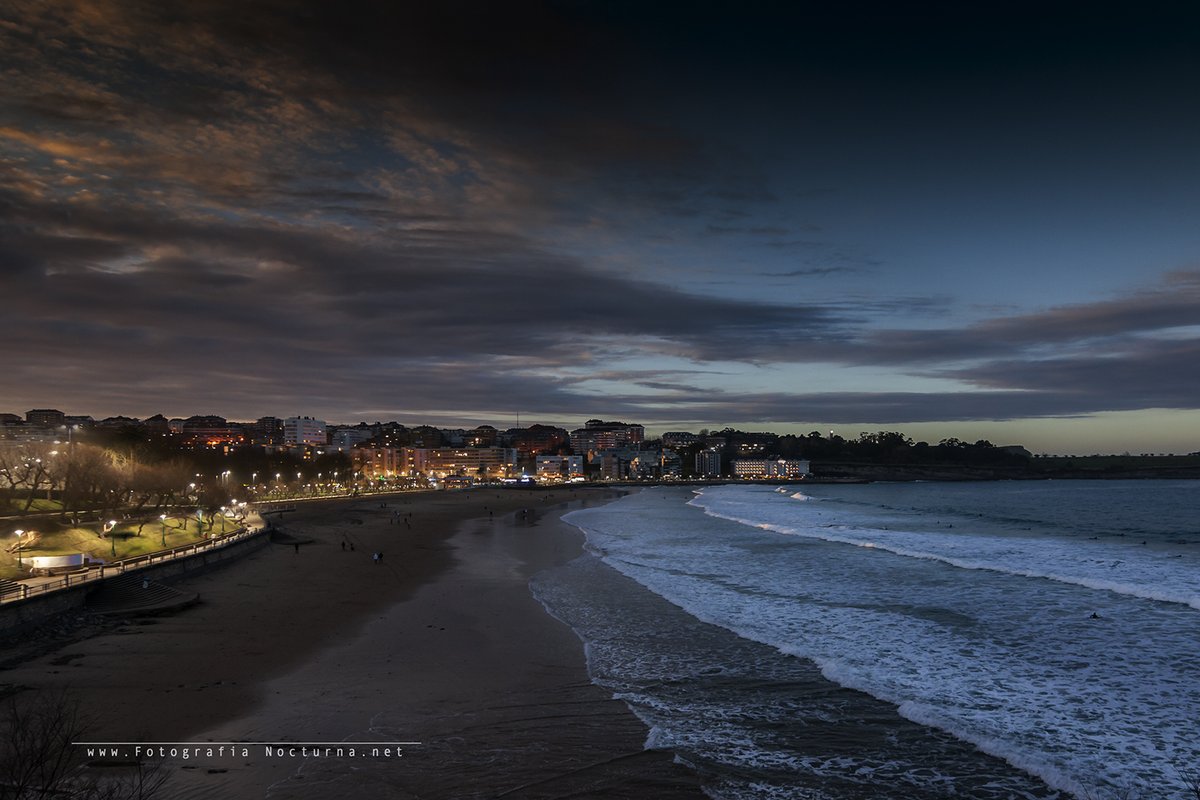 jmmpereda's tweet photo. Nueva entrada en mi blog: #TimeBlending #Timelapse #Diaynoche desde el #Sardinero #Santander #FotografiaNocturna #SantanderNocturna #Cantabria #CantabriaNocturna #Compartecantabria #Cantabriaturismo #NosvemosenCantabria #Cantabriainfinita https://t.co/a0wSwuyDgT https://t.co/VDefHT5ZO1