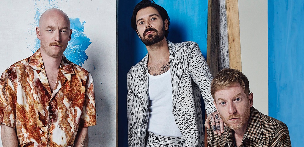 RockZone (@rockzone) on Twitter photo Si el primer avance de lo nuevo de <a href="/BiffyClyro/">Biffy Clyro</a> no te convenció, quizá esto te guste más... rockzonemag.com/biffy-clyro-pu… Si el primer avance de lo nuevo de <a href="/BiffyClyro/">Biffy Clyro</a> no te convenció, quizá esto te guste más... rockzonemag.com/biffy-clyro-pu…