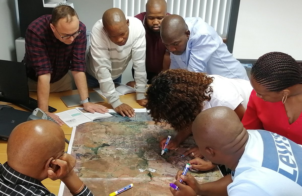 UNHABITAT's tweet photo. .@UNHABITAT & the Technical Centre for Disaster Risk Management, Sustainability and Urban Resilience (DiMSUR) are piloting the participatory planning tool for building urban resilience, known as #CityRAP, in three South African cities. ➡️https://t.co/S6I3jPc6gQ https://t.co/vkFy1WvJCD