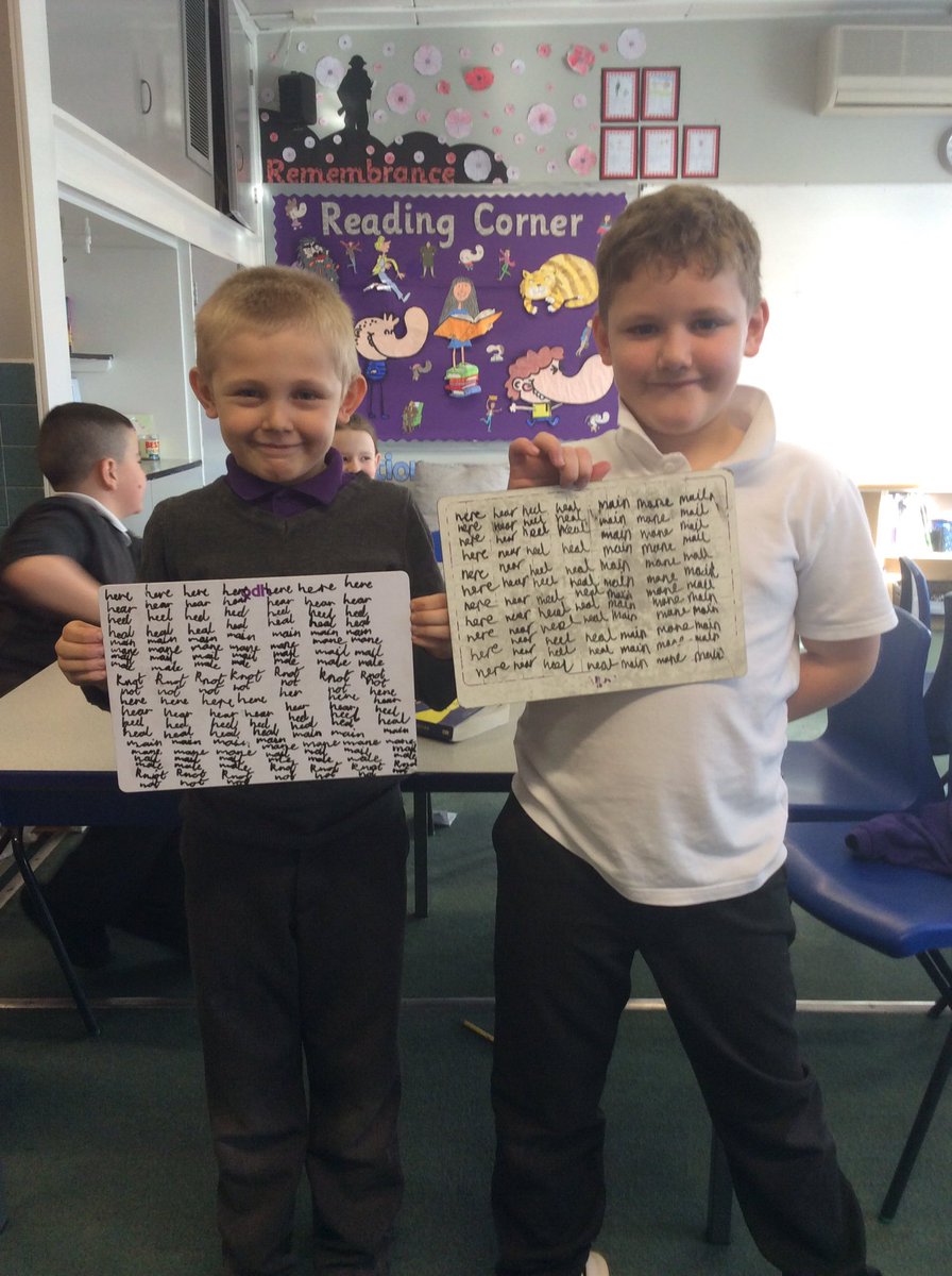 Working really hard today to learn our spellings! Well done boys 😁