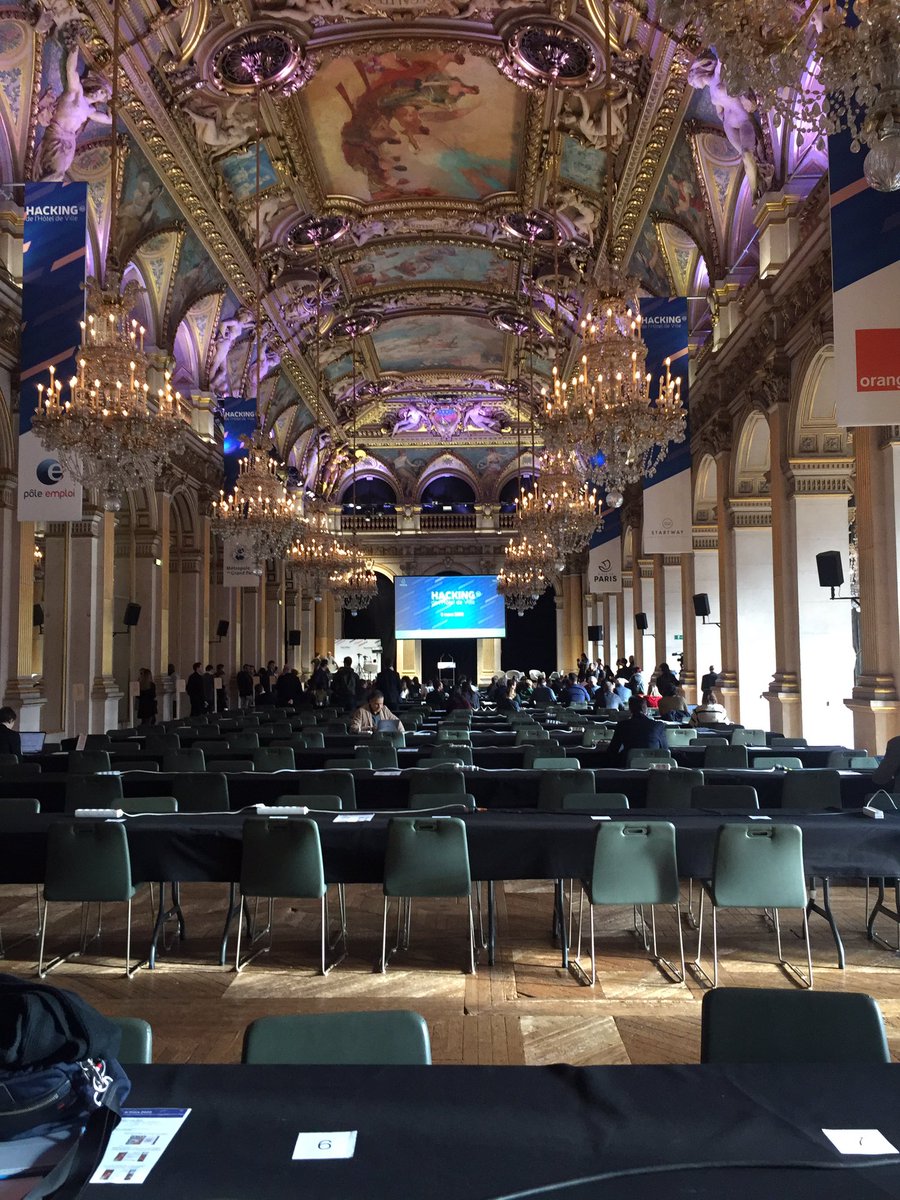 AmandaCrozet's tweet photo. Prête à découvrir les nouvelles pépites de l’innovation 🤩 au #HackingParis, @generalifrance , #innovation, #insurtech, #insuranceasaservice https://t.co/orV7AO1PLm