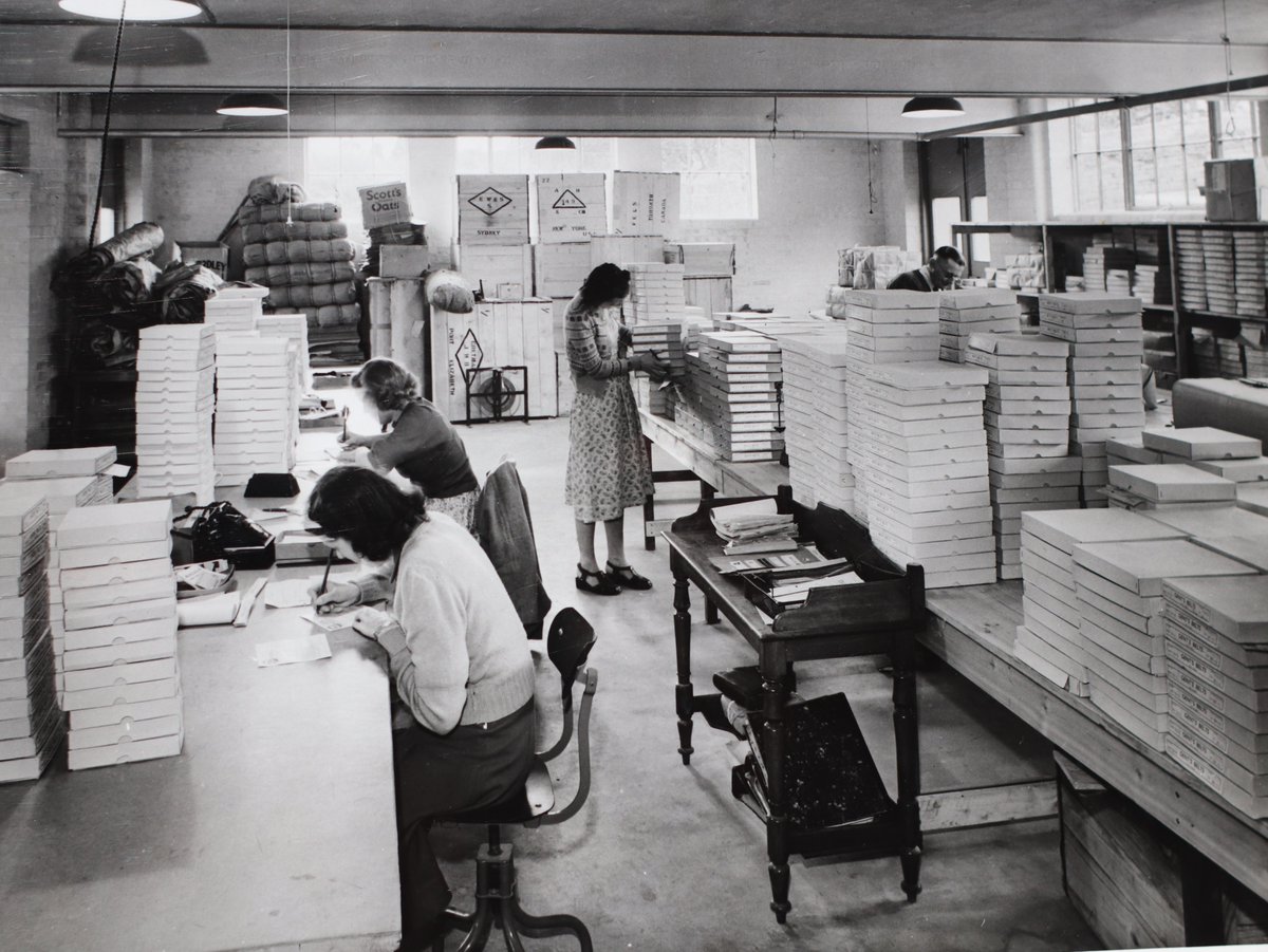 Quality control in the 1950s. ✍️🇬🇧 It takes an eye for detail &amp; perceptive taste to ensure the most perfectly-crafted belts reach your front door. A skill our ladies have carried through the decades.⁠ #InternationalWomensDay

25% off #ladiesbelts is live! bit.ly/TBBCladies