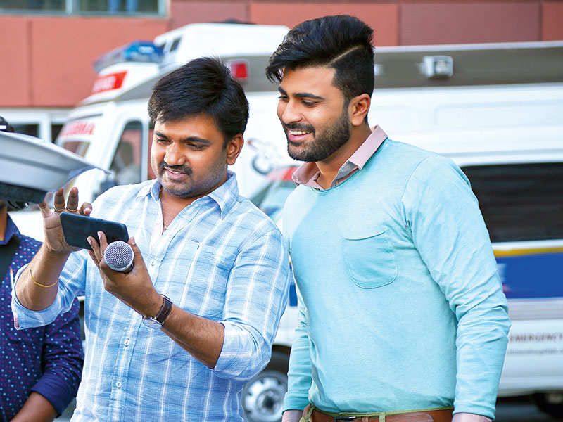 Director Maruthi On Twitter Wishing My Mahanubhavudu Darling Sharwanand Brother A Very Very Happy Birthday Hbdsharwanand