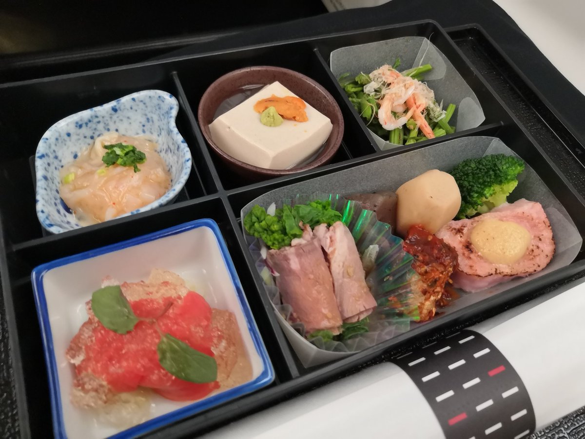くまたろう インド デリーから帰国しました 3月1日jl740 デリー 東京 成田 コロナの影響で 日本からインド への入国が出来なくなり この便も近い将来 運休になりそうな気がします こんな時にも Jalのcaさんのホスピタリティは最高でした