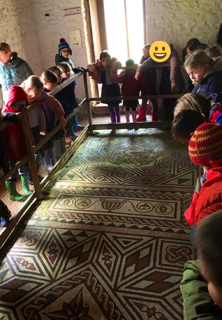 PortfieldSchool's tweet photo. Year 3/4 had a great time learning about the impact that the Romans had on our lives during their visit to @BignorVilla .      @James_Munt @TKATAcademies @MrStrongHT https://t.co/UiFtNCu2Za
