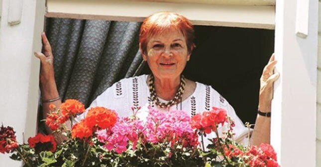 Cüzzamla Savaş Derneği ve Vakfı'nı, Çağdaş Yaşamı Destekleme Derneği'ni kurdu. DSÖ'nün cüzzamla ilgili danışmanlığını üstlendi. Birçok çocuğun eğitimine katkı sağlayan, 440 yayını bulunan, 2009 yılında aramızdan ayrılan Prof. Dr. Türkan Saylan'ın hikayesi bu #SeninHikayenNe