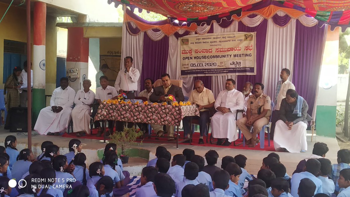 ChildState's tweet photo. Child line open house awareness programme at Vaddatti villege Kurugodu taluk Ballari dist...@mani1972ias @LabourGovt @LabourDeptGOK https://t.co/vPJ8uFqIur