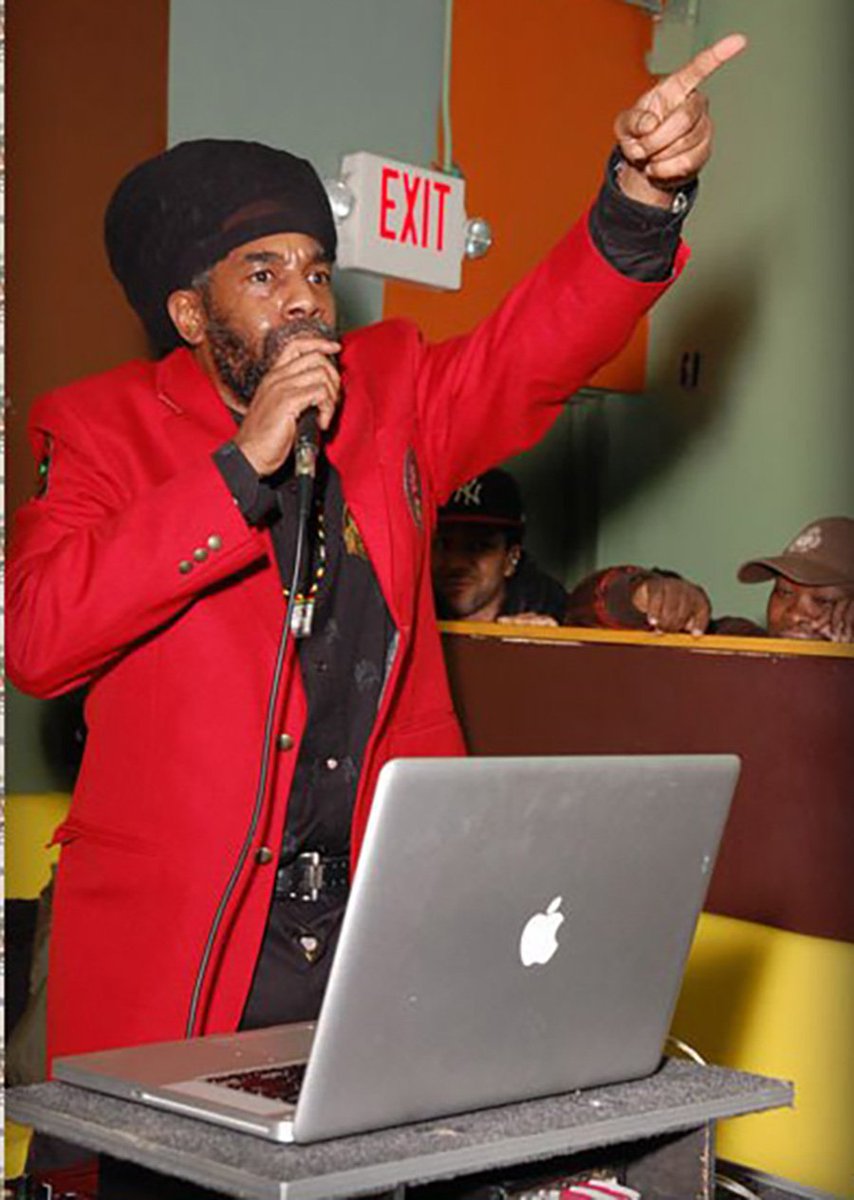 OneIEnt1's tweet photo. #MikeyAssassin the #Fyahlord of #DemolitionSound ah bun down di place  #reggae #soundsystem #SoundCloud https://t.co/qsAJCI2JvU