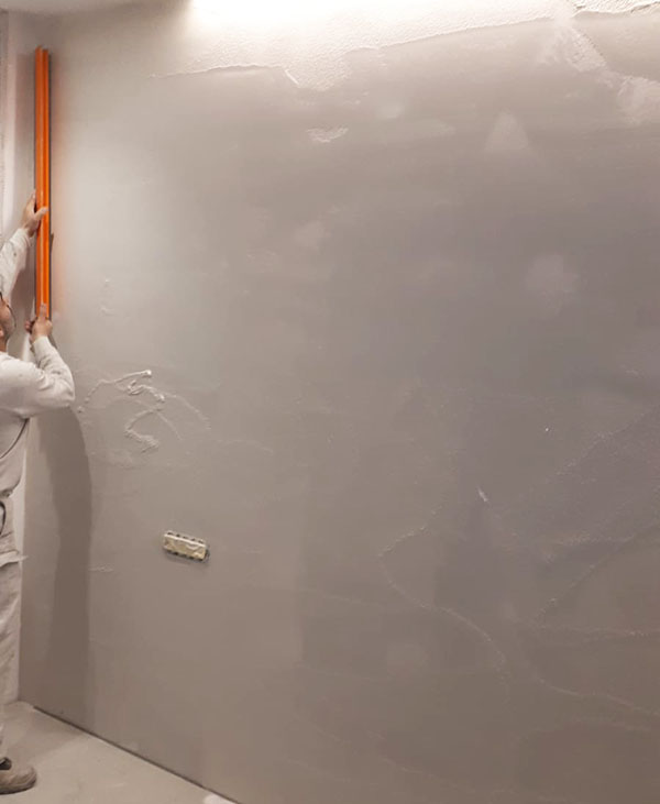 SGplaco's tweet photo. ¡#FelizViernes! Nuestras soluciones están presentes en multitud de obras. En Bilbao, la empresa Reyemor utilizó #Placostic Airless en una de sus rehabilitaciones.
¿Sabíais que es ideal para obras de #pyl con acabados Q4?
👉 https://t.co/gc0oAGCE7n https://t.co/8Q6HVBVtJV