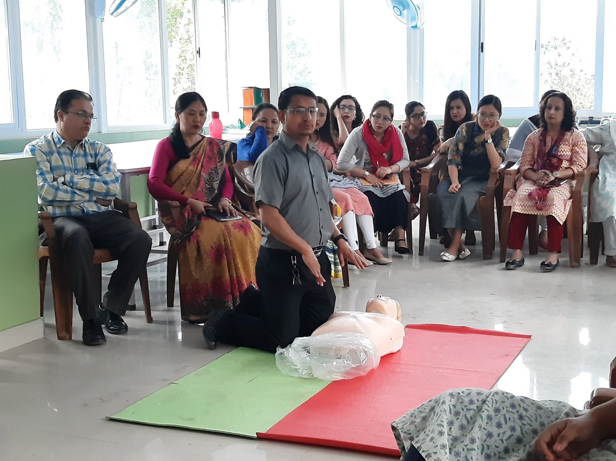 gpupadhyaya's tweet photo. #PaediatricFirstAidTraining is an extremely innovative idea to empower teachers for ensuring safety of children. For the first time in #Sikkim, it was organised in #RangpoSrSecSchool
@HRDMinistry @PMOIndia @DrRPNishank https://t.co/0Et7K6DxIl