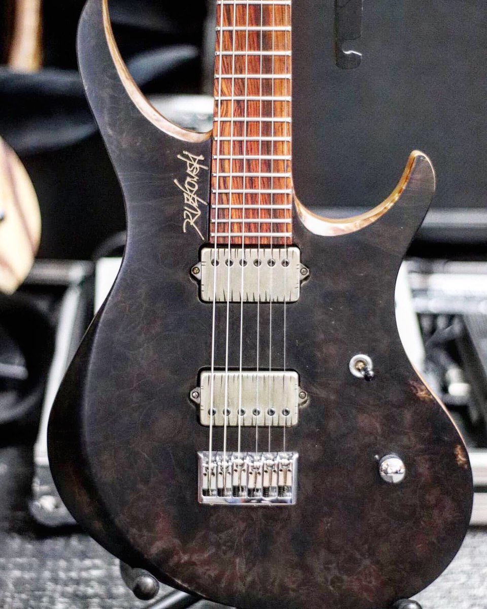 DruzkowskiG's tweet photo. For sale! Only £2300 plus postage! PM for details #guitar #handmade #sale #bareknuckle #sixstring #neckthroughbody #maple #bubinga #worldwide https://t.co/XGx9BVQviy
