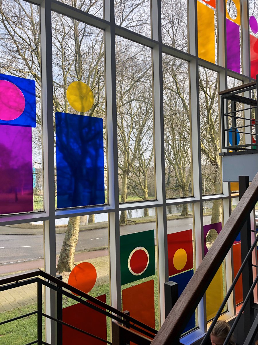 Spring High fleurt nu ons fleurig <a href="/NieuwWest/">Stadsdeel Nieuw-West</a> <a href="/nicenieuwwest/">Nice Nieuw West</a> helemaal op! In de stijl van de standaardisering van de architecten Ingwersen en Le Corbusier....  <a href="/RonaldMauerD66/">Ronald Mauer</a>