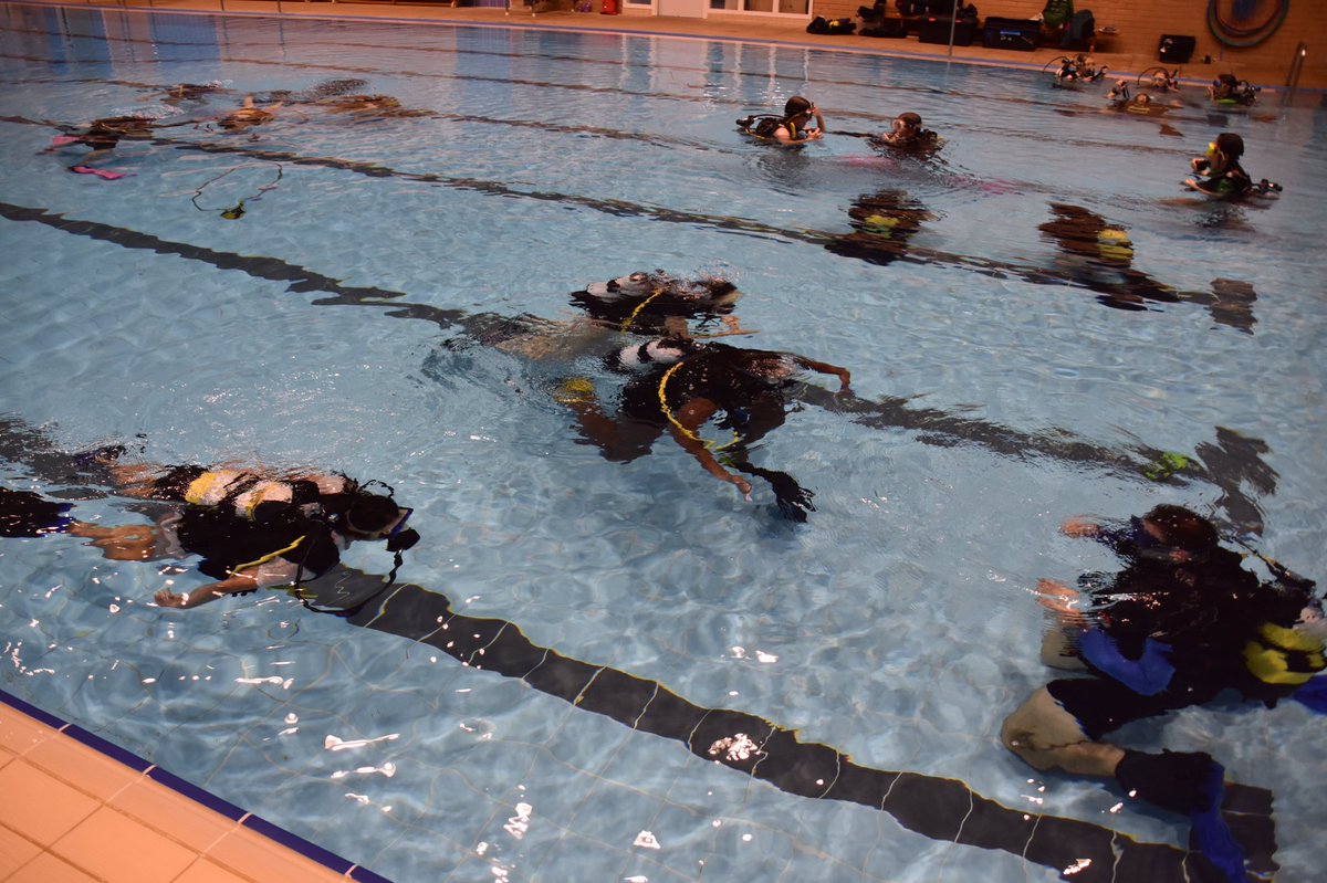 Thank you to <a href="/OceanTurtleDive/">Ocean Turtle Diving</a> for an excellent evening <a href="/StSwithunsGirls/">St Swithun's School</a> upside down underwater egg and spoon racing should be an Olympic sport! #iloveboarding #stswithunsiswhoweare