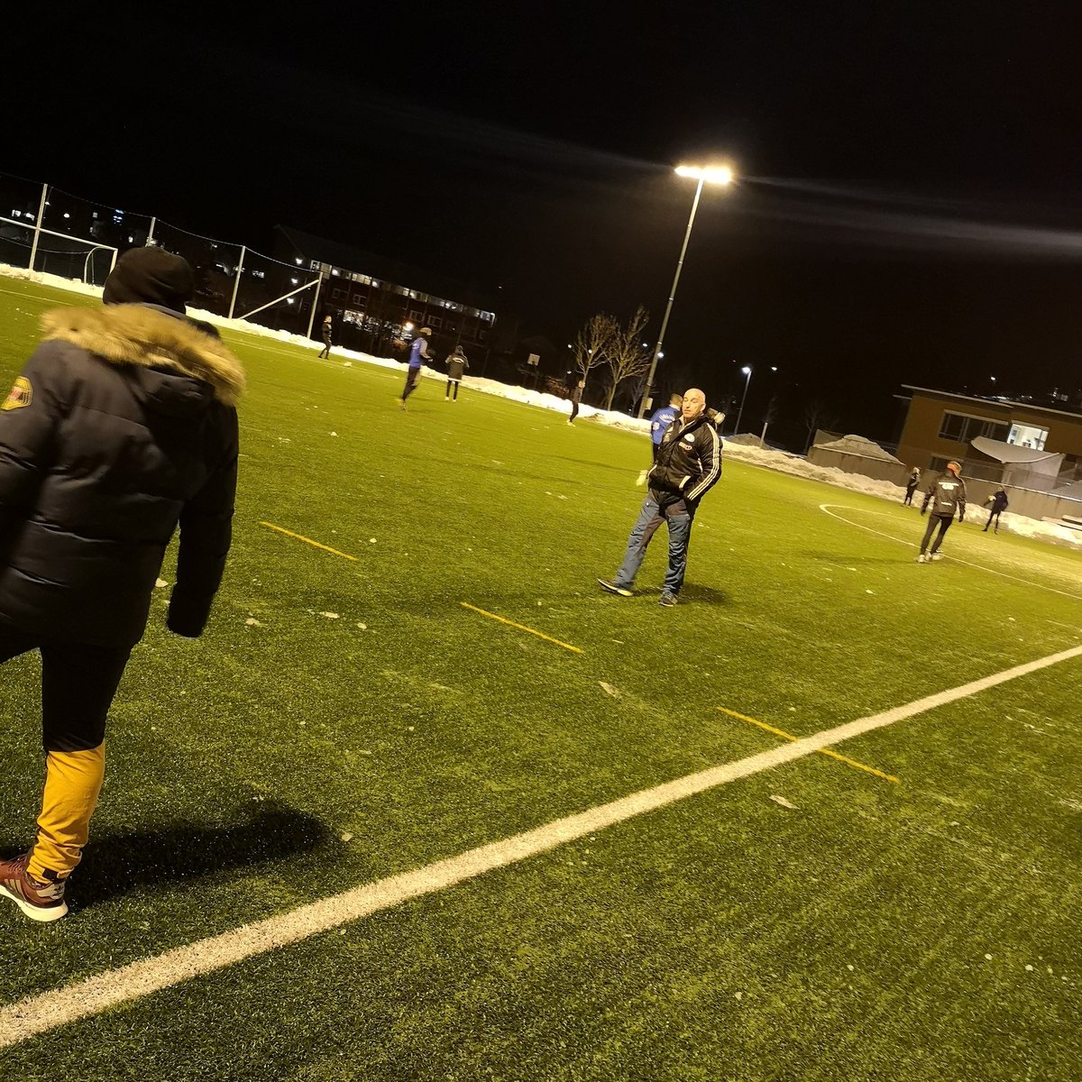 Treningskamp mot Åfjord på Åset Kunstgress i går!
2-2 mot vertene fra 4. Div!
Mål av Jakob Killingbergtrø(15 år) og Andreas Kjøsnes(18 år)
Må nevnes også to hårfine annuleringer fra Markus Loen(16 år)