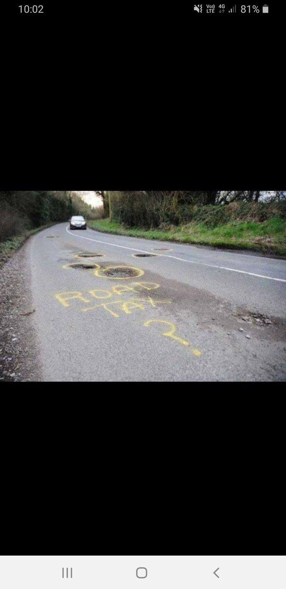 MikeDaS16539606's tweet photo. @BorisJohnsonGB come on mate.. cheers pal https://t.co/tSBM4o1cVF
