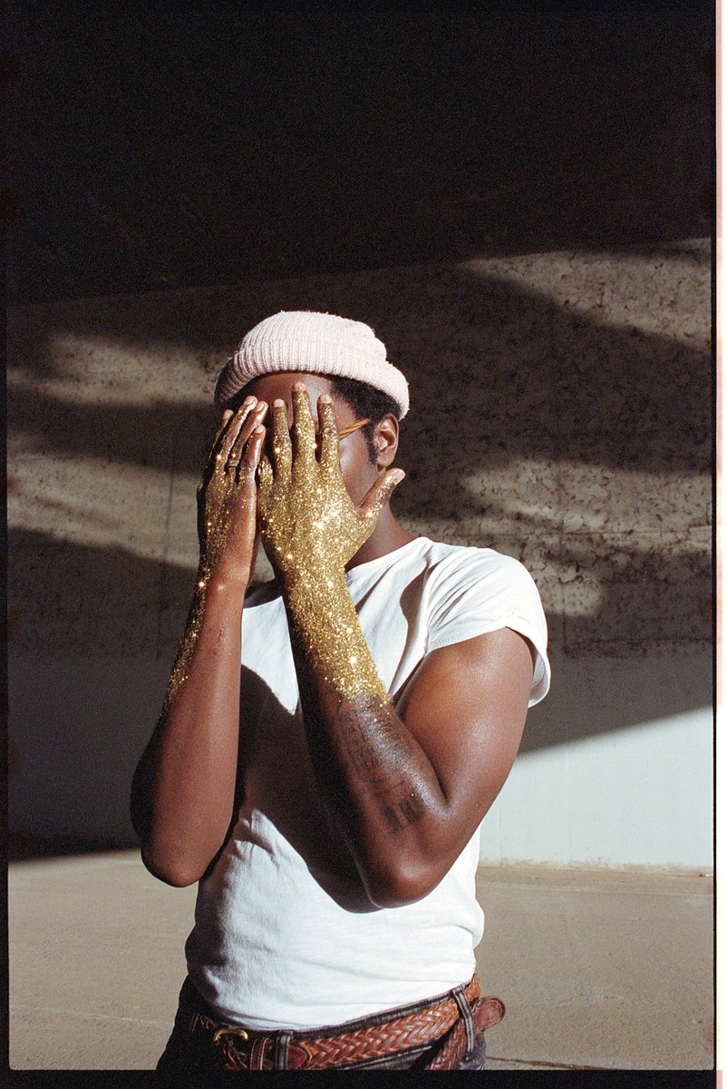 LoveboxFestival's tweet photo. .@channel_tres shining in @Truants

📸 @DevynGalindo

https://t.co/naoJaKZwRu https://t.co/YEQ6twkjer