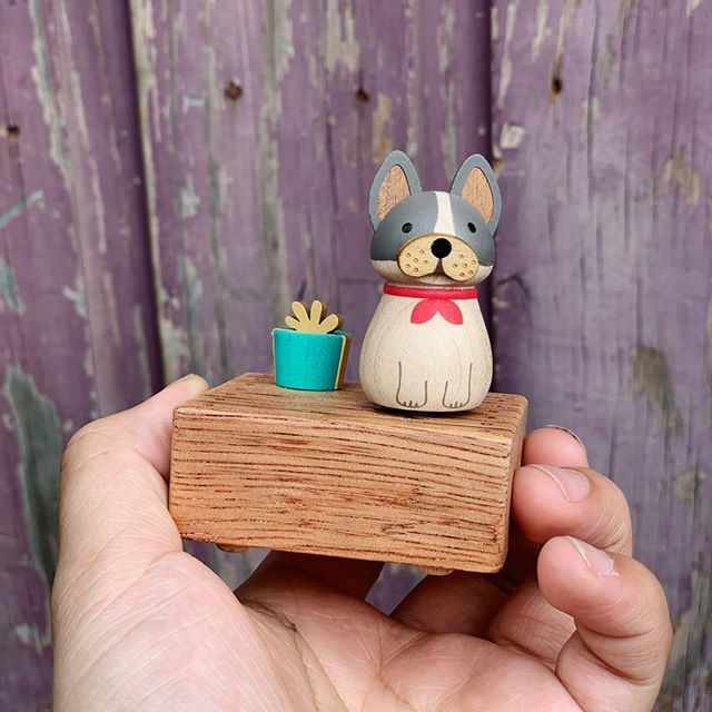 monsterthreadsA's tweet photo. 🐕🎵 A whole new range of @wooderfullife_official music boxes have dropped in-store...including this cute French Bulldog one! ⁠
⁠
For only $49.95 this hand painted music box plays the classic song Hickory Dickory Dock. Perfect for a birthday presen… https://t.co/CWPJg33yKh https://t.co/tegCtYuiva